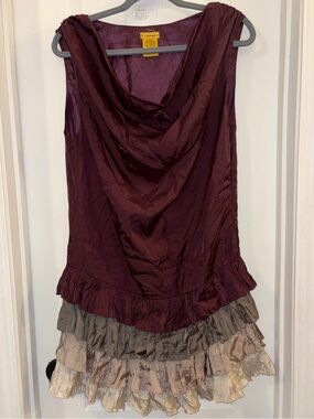 LULUMARI Vintage Women's Burgundy Sleeveless Ruffled Hem dress